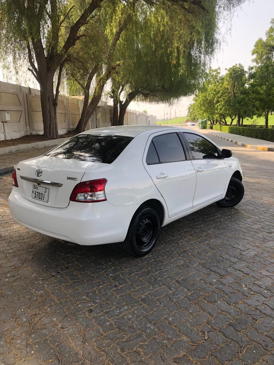 YARIS 2008   9