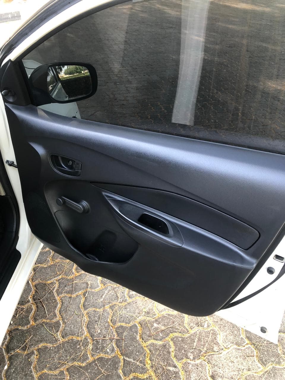 YARIS 2008   6