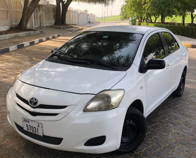 YARIS 2008   10