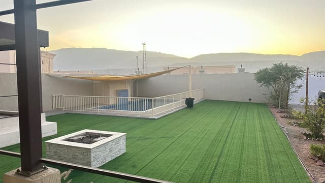 للبيع استراحه في خت راس الخيمه