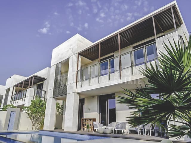 Investment villa for sale 