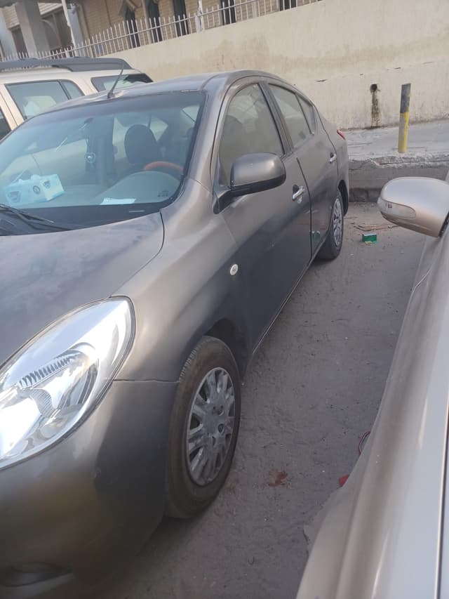 للبيع نيسان صني موديل ٢٠١٣ 