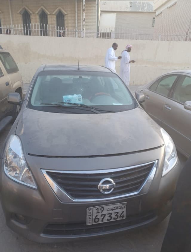 للبيع نيسان صني موديل ٢٠١٣ 