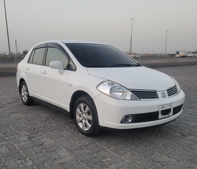 Nissan Tiida 2011