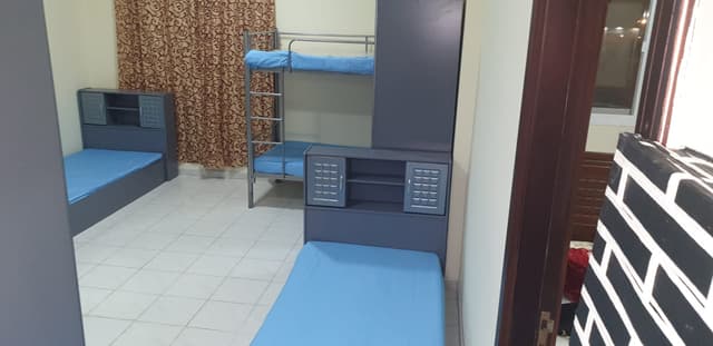 فرصه جيده للشباب العرب بدبى