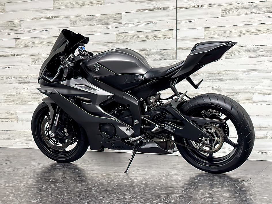 ياماها R6 2018 متاحة للبيع 3