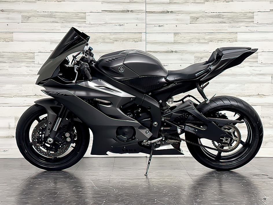 ياماها R6 2018 متاحة للبيع 2