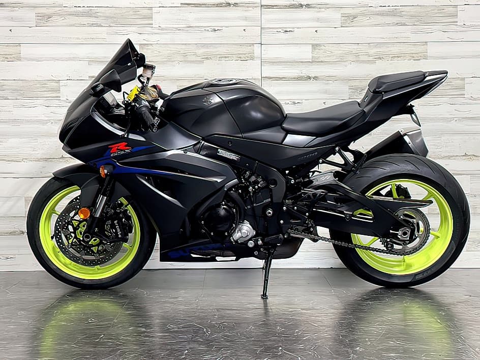 سوزوكي GSX R1000 2018 متوفرة للبيع 3