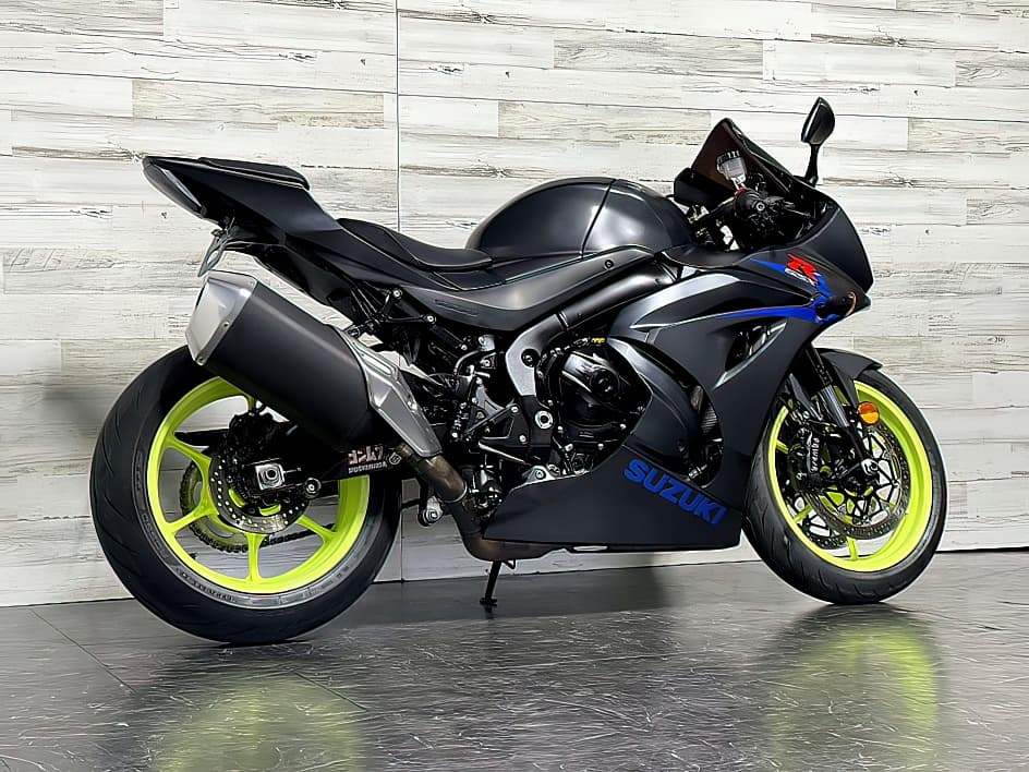سوزوكي GSX R1000 2018 متوفرة للبيع 2