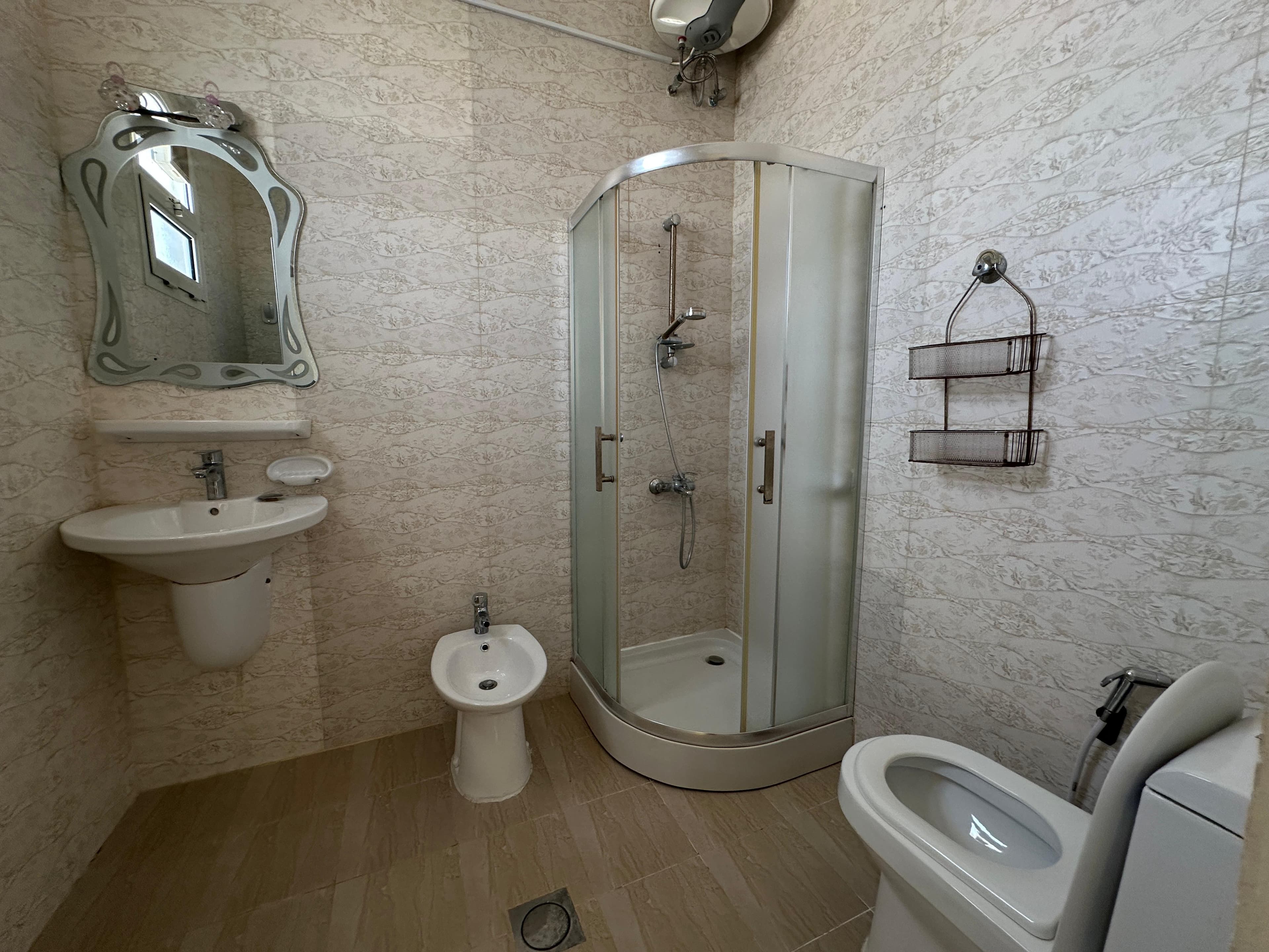 A spacious 3 bedroom family villa for rent 5