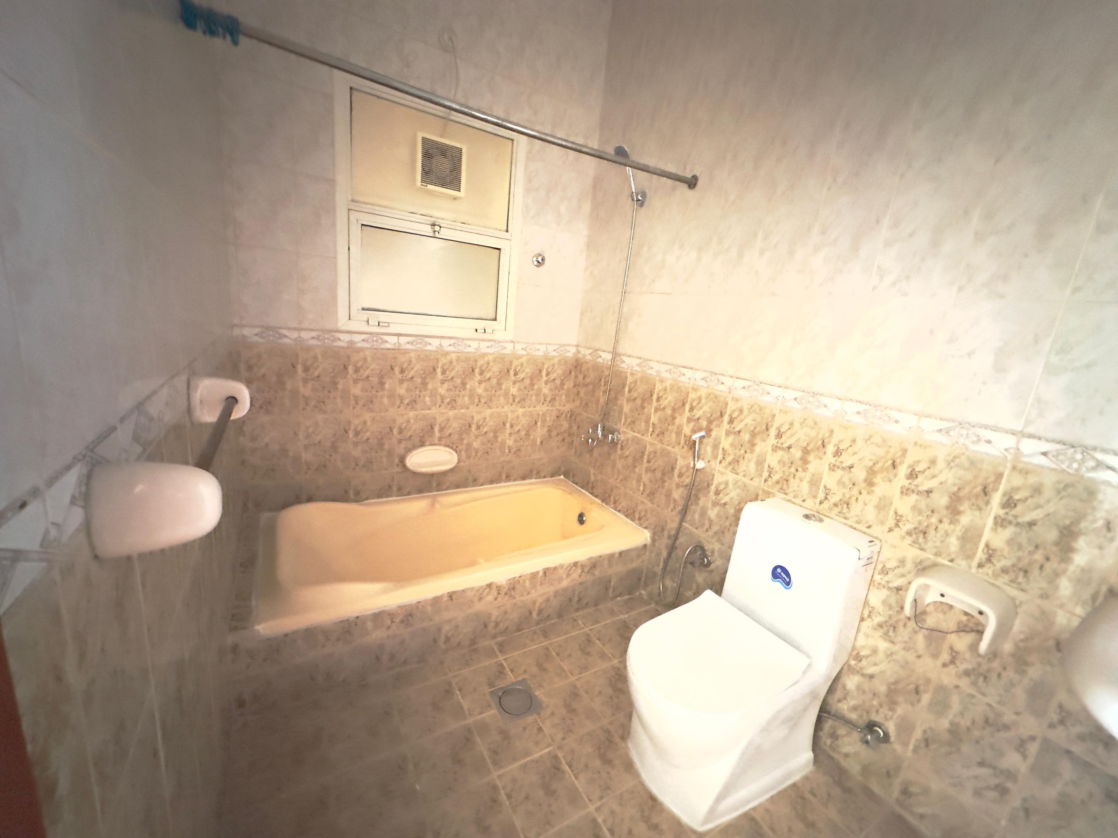  For rent in Al Falah City, Abu Dhabi 10