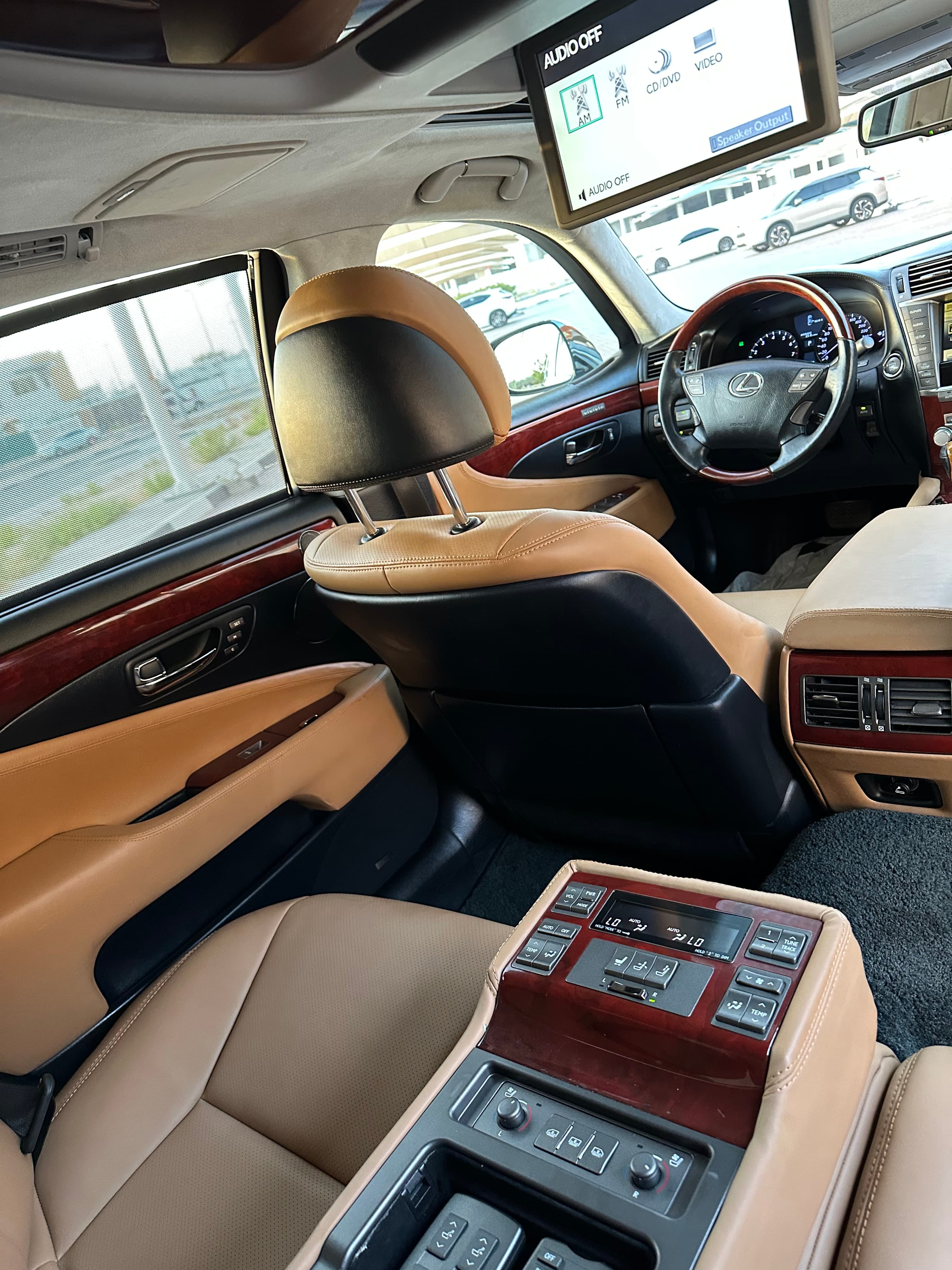 لكزس LS460 الكبيرة 2010 vip 6