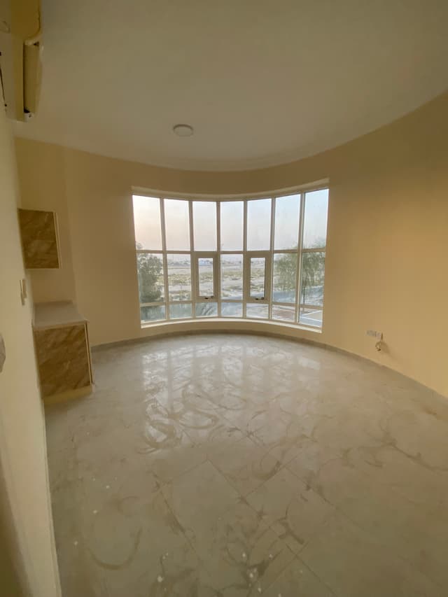 For rent a 5-room villa and a very elegant finishing board, a notarized contract