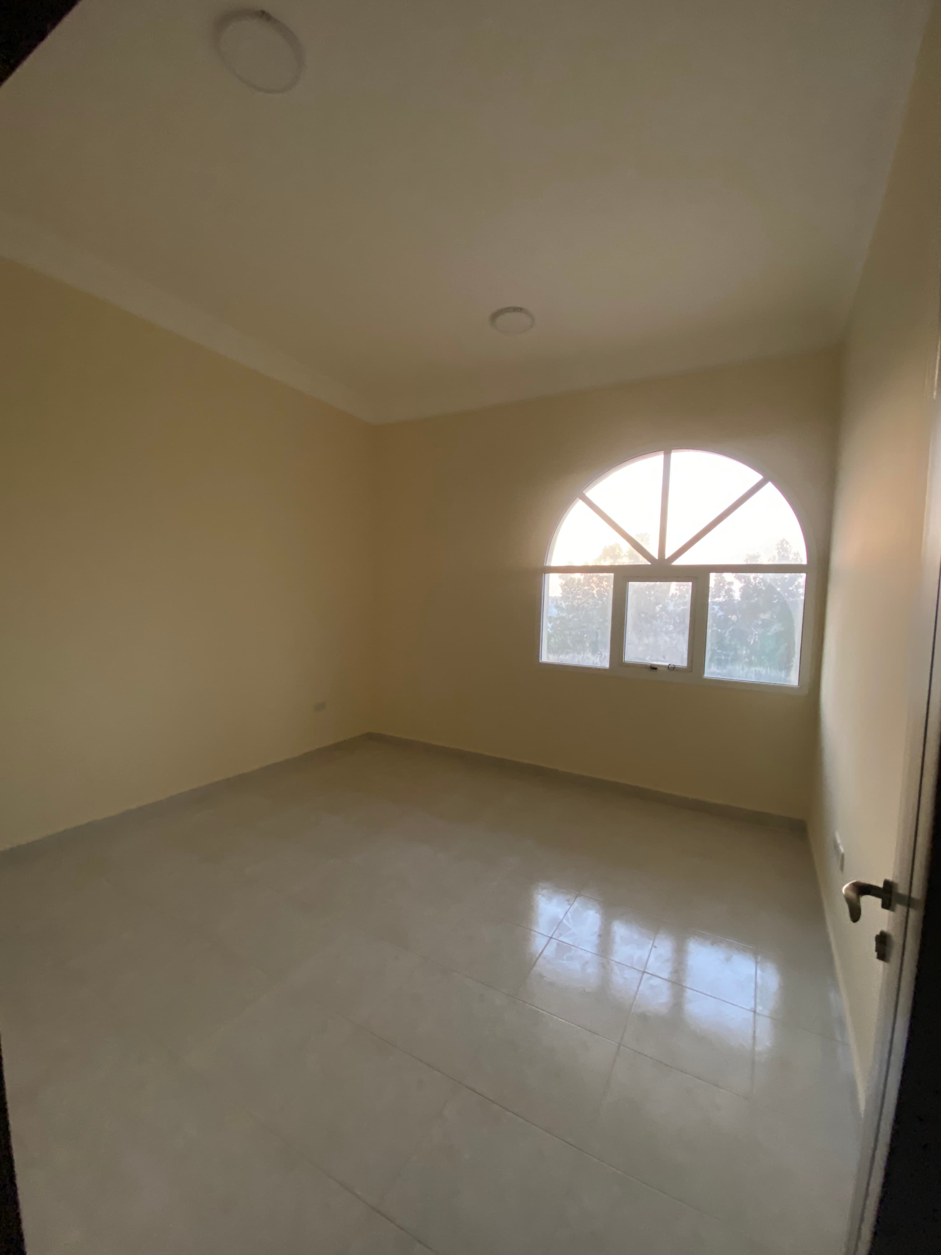 For rent a 5-room villa and a very elegant finishing board, a notarized contract 4