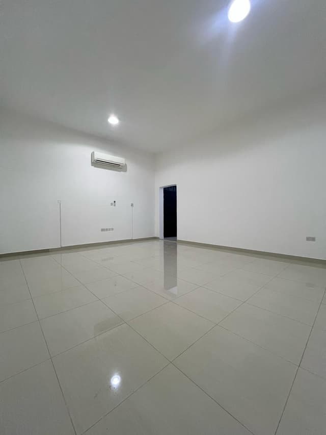 One bedroom apartment near Al Bawadi