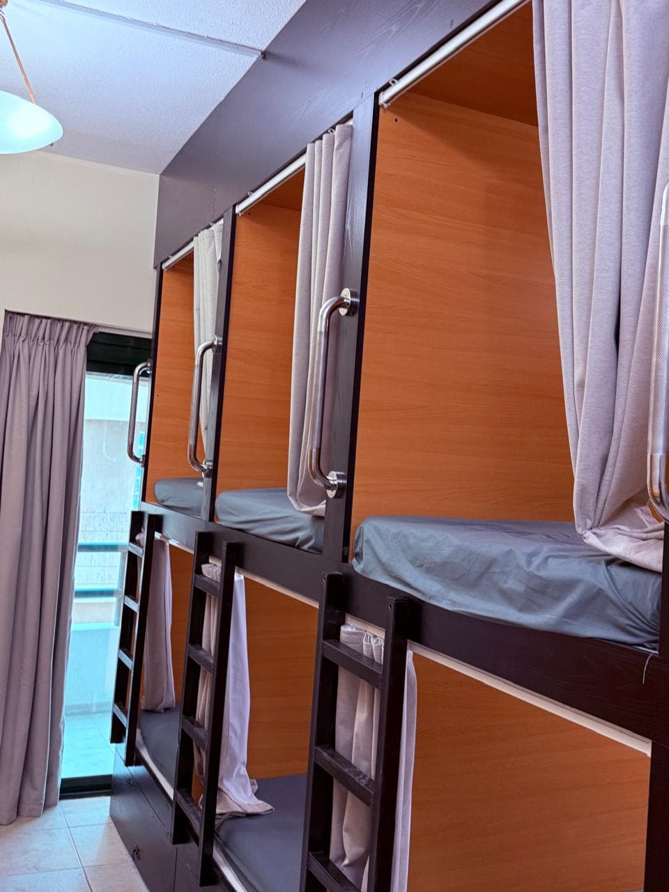 🏡 مساحة سرير مفروشة بالكامل 5