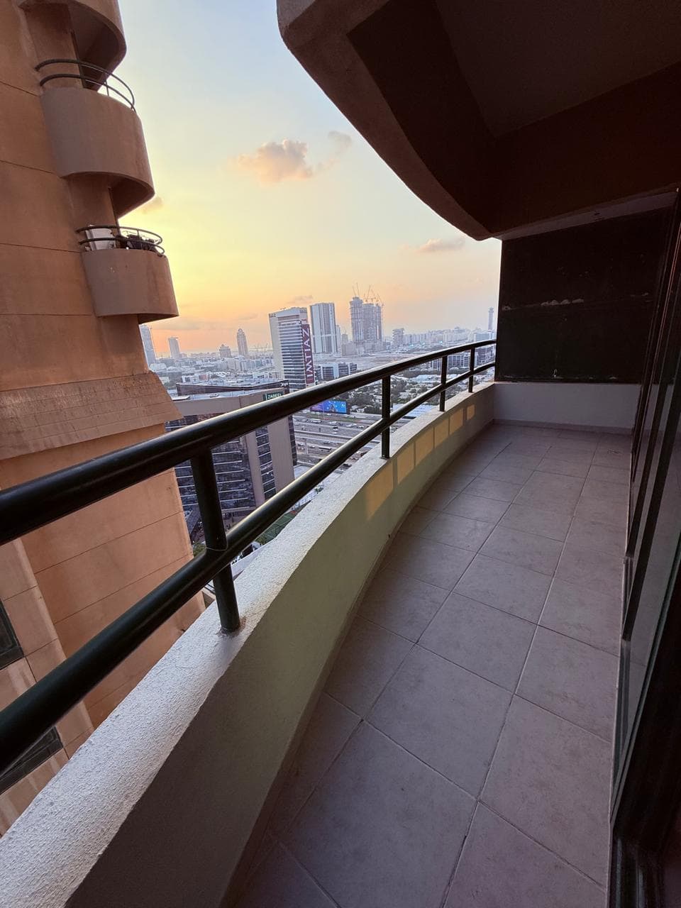 🏡 مساحة سرير مفروشة بالكامل في برشا هايتس 9