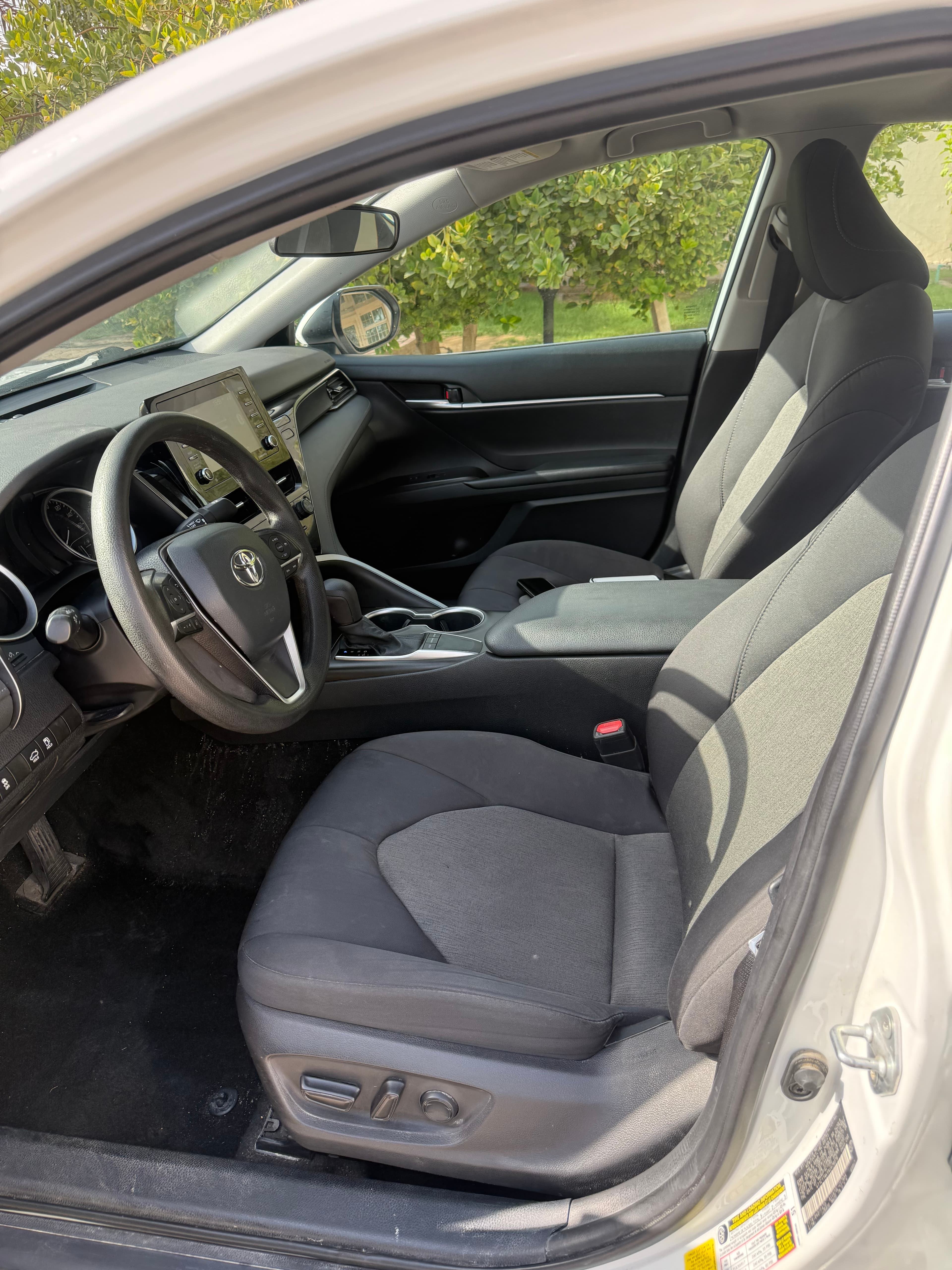 TOYOTA CAMRY 2022LE 5