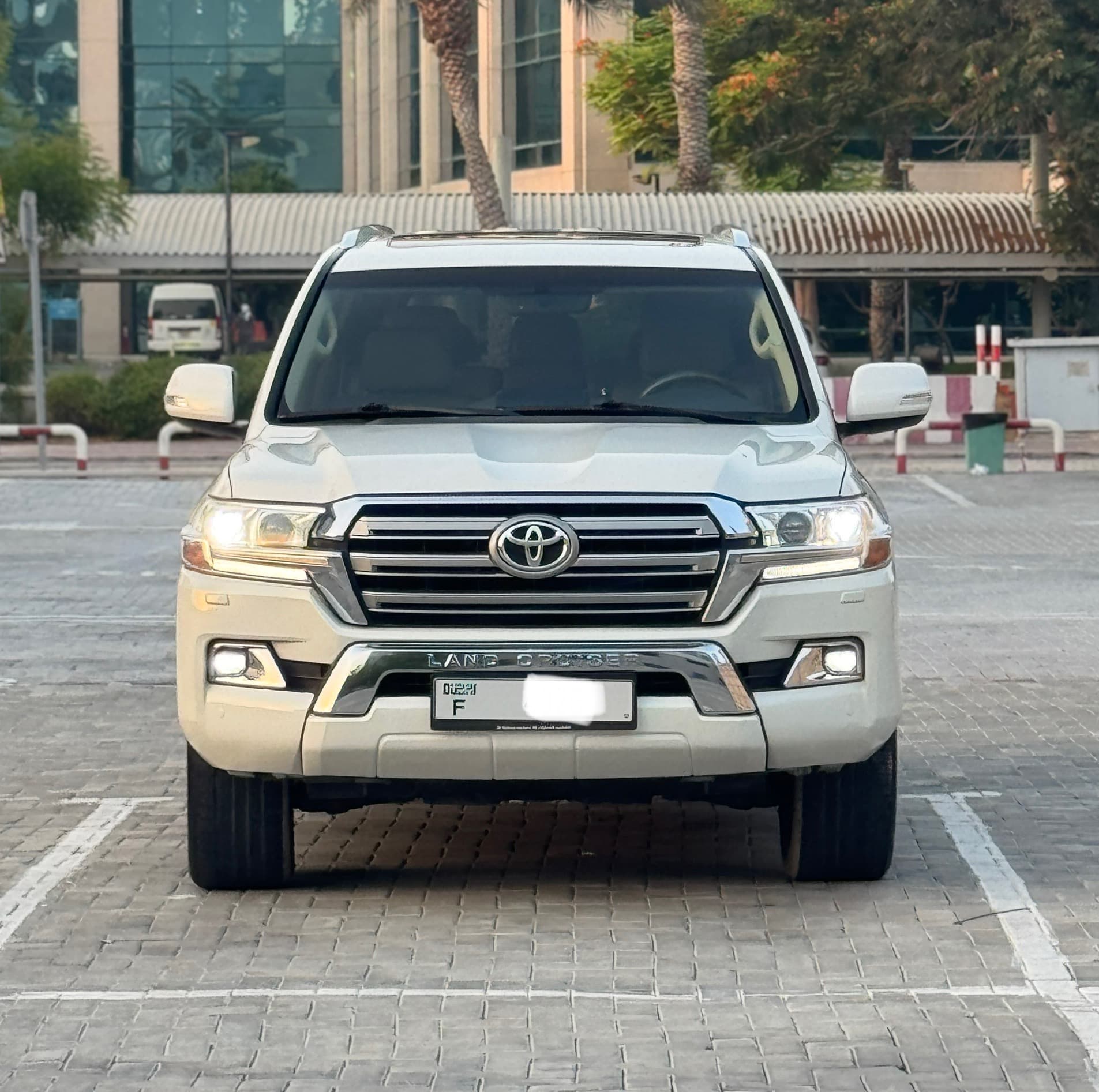 Land Cruiser 2017 1