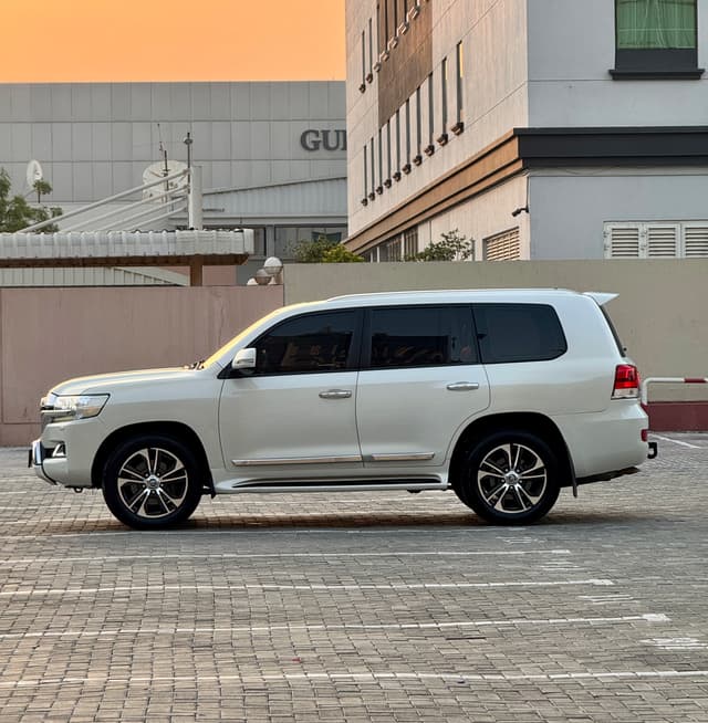 Land Cruiser 2017
