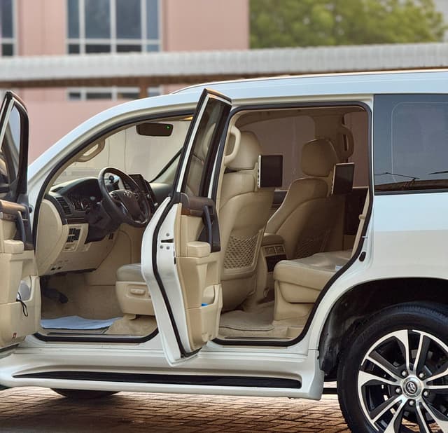 Land Cruiser 2017