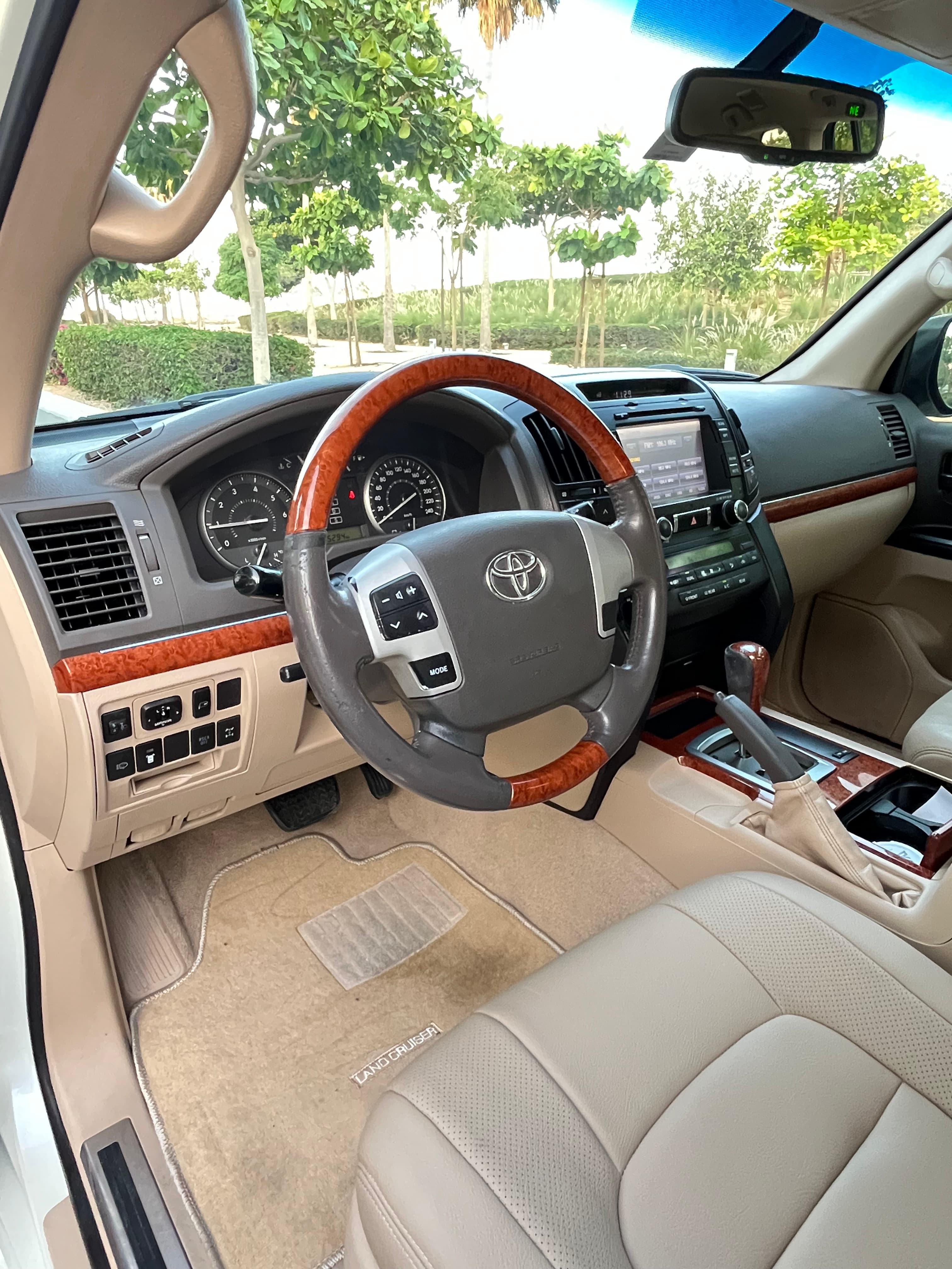 Land Cruiser GX.R2013  0