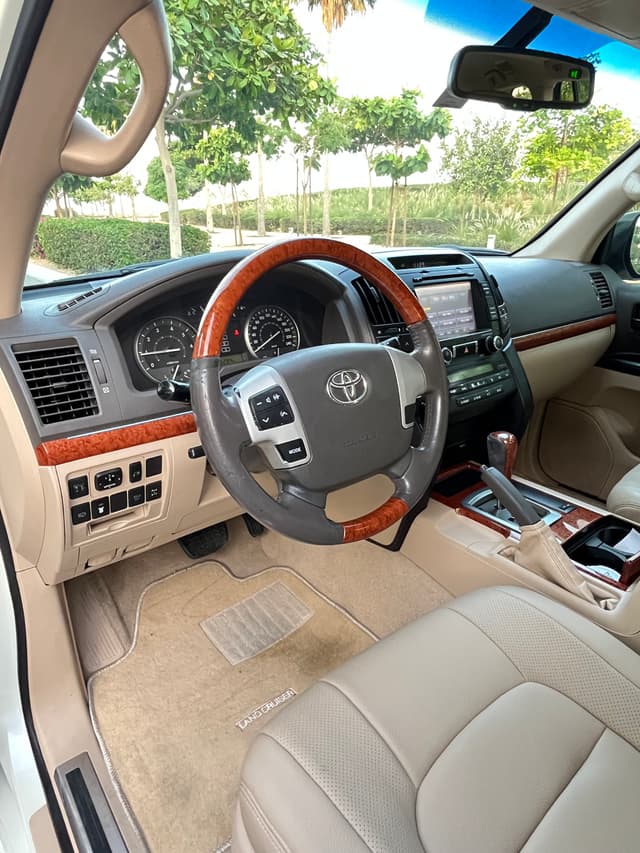 Land Cruiser GX.R2013 