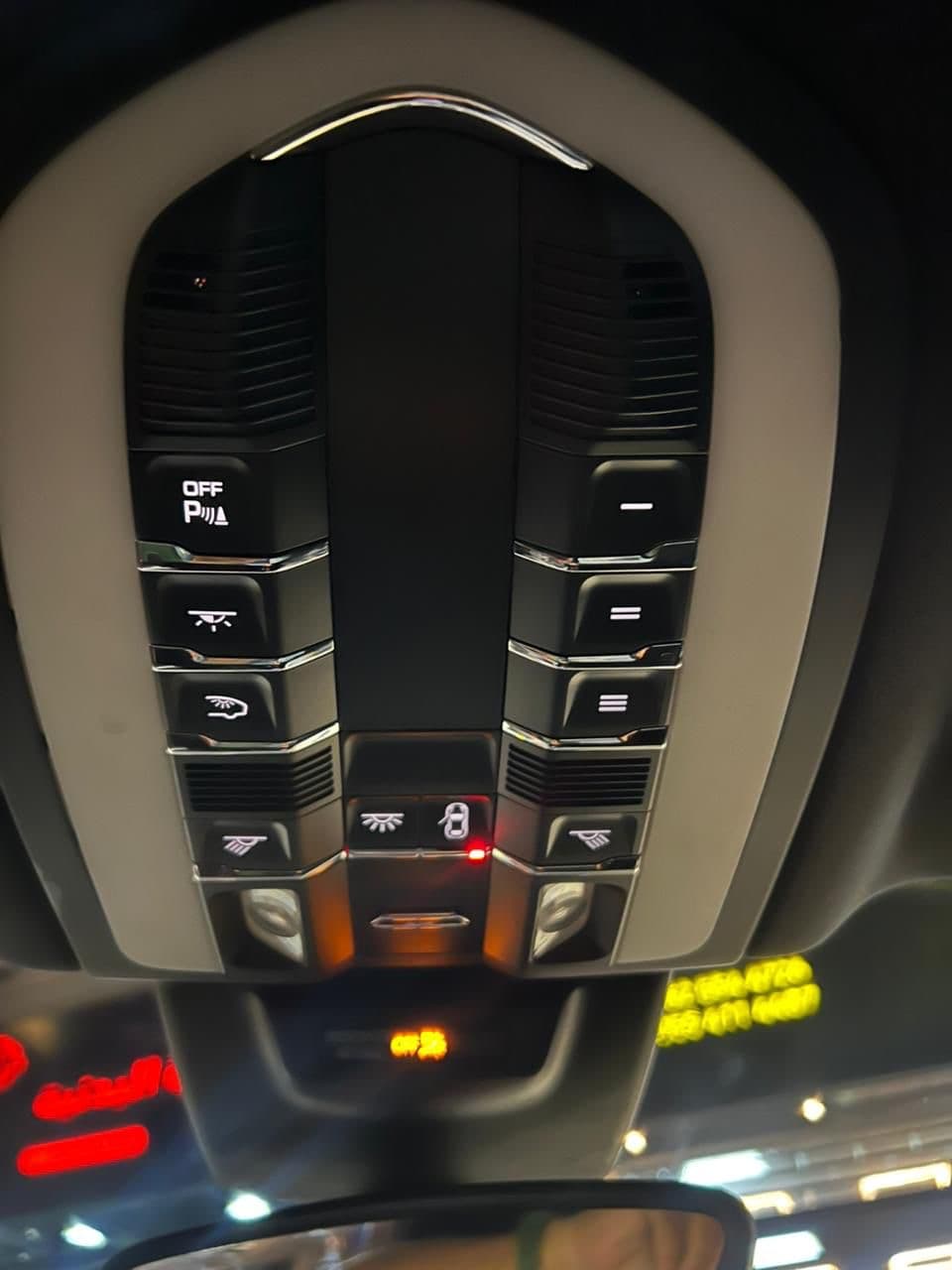 Porsche Macan 2018 0