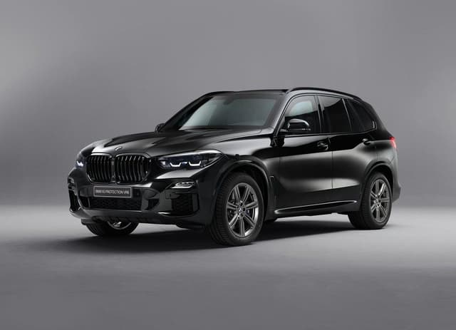بي ام دبليو X5 M50i موديل 2020