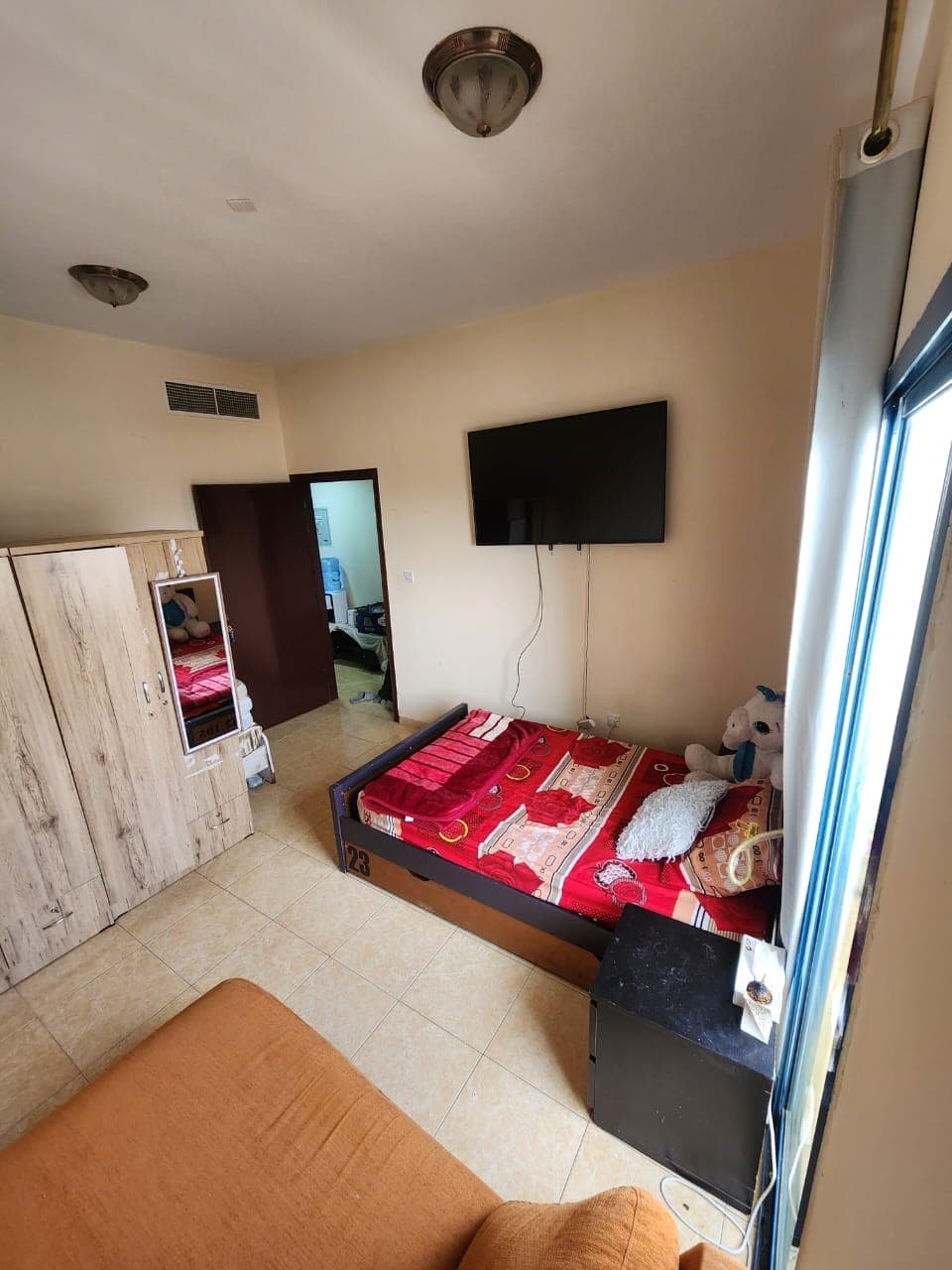A family room for monthly rent, inclusive 1