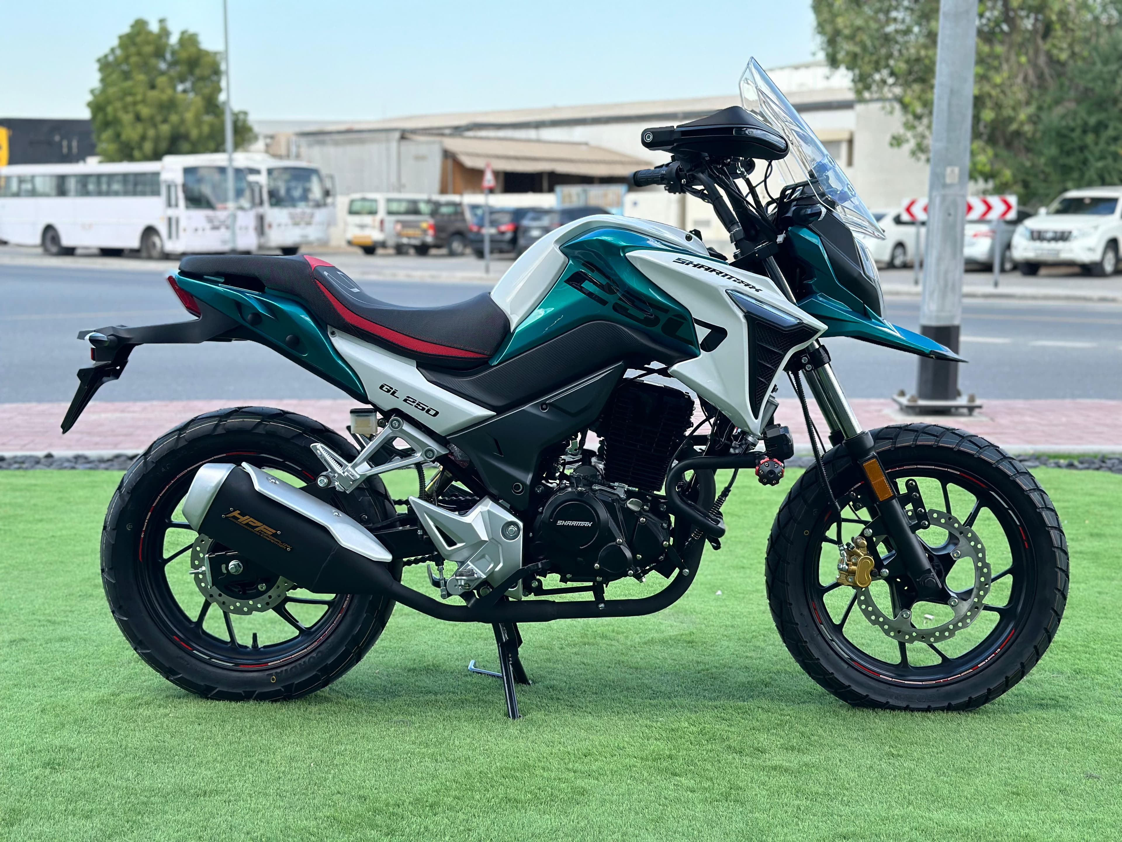 دراجة جي إل 2024 250 3