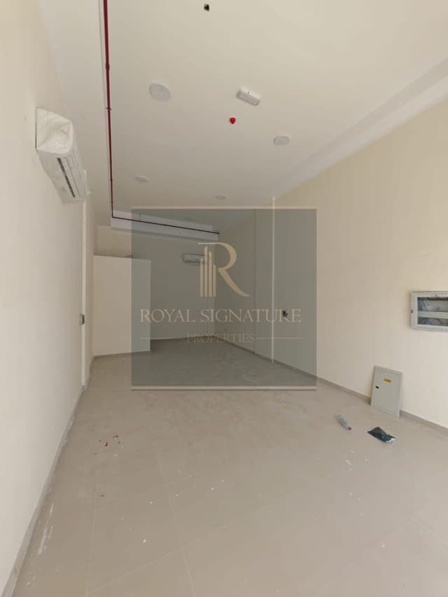 Warehouse for rent in the industrial area of Musaffah