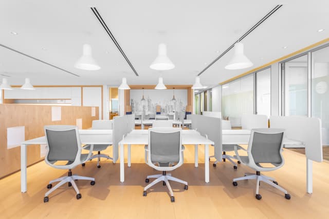 Join a collaborative coworking environment in Abu Dhabi, Al Maqam Tower