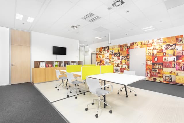 Join a collaborative coworking environment in Abu Dhabi, Al Maqam Tower