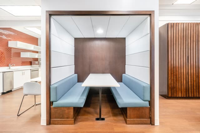 Join a collaborative coworking environment in Abu Dhabi, Al Maqam Tower