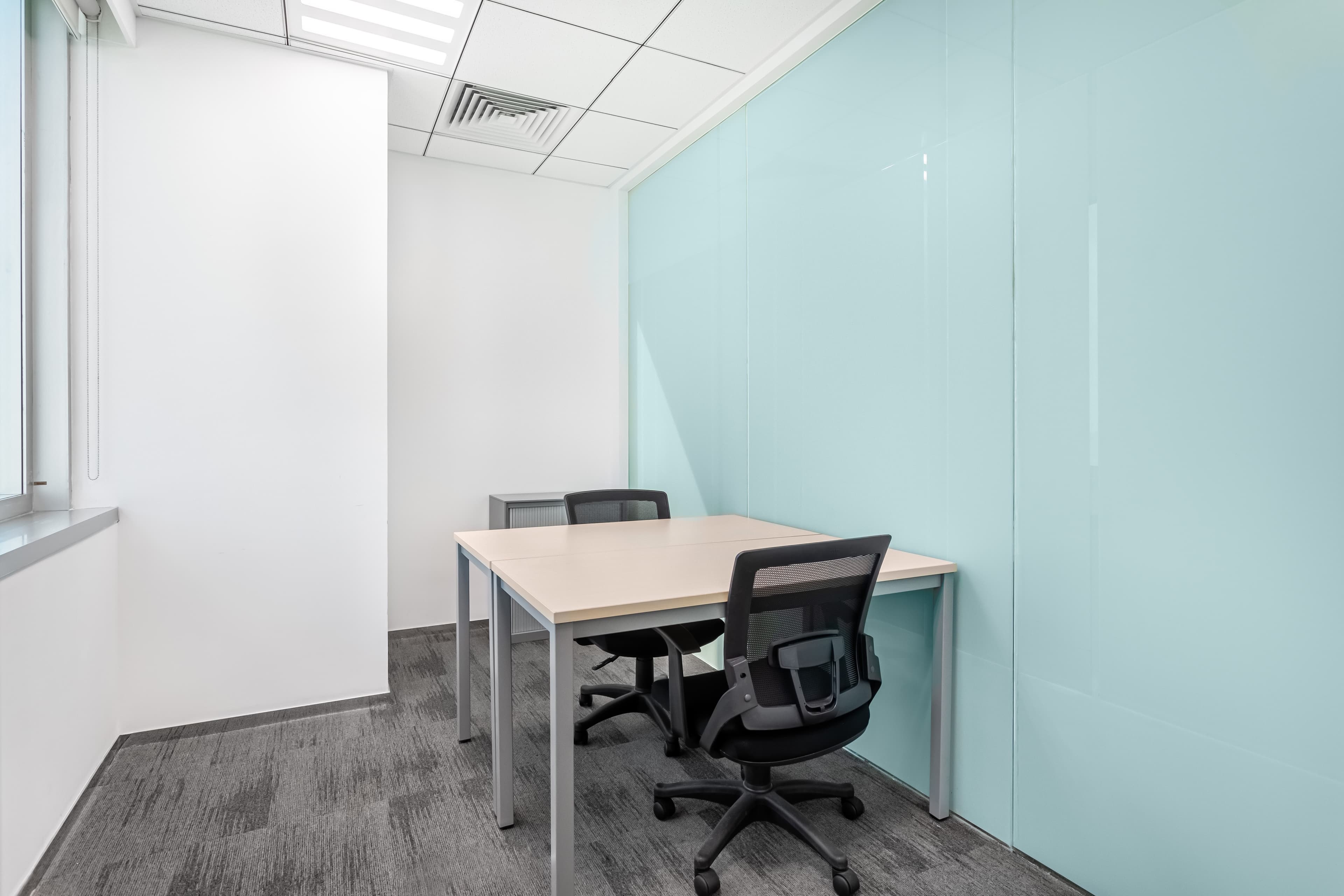 Fully serviced private office space for you and your team in Abu Dhabi, Al Maqam Tower 7