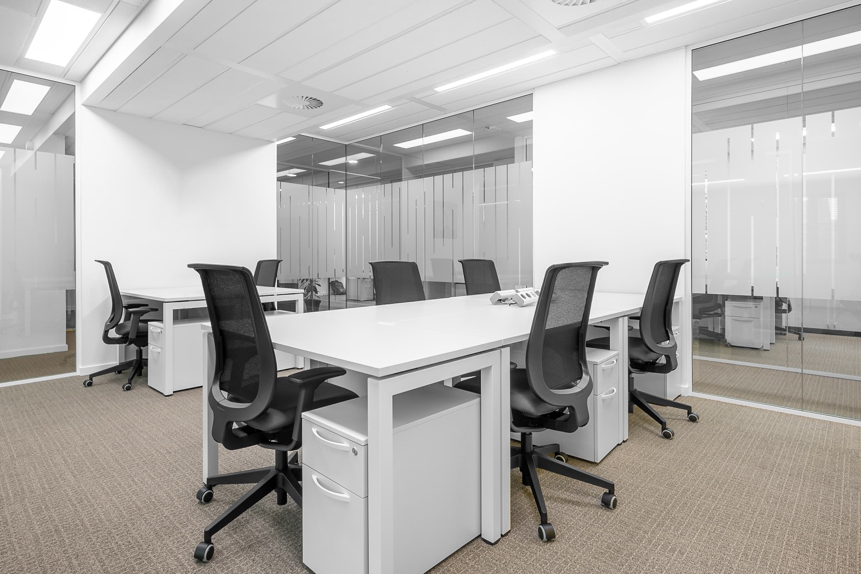 Fully serviced open plan office space for you and your team in Abu Dhabi, Al Maqam Tower 2