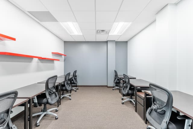 Fully serviced open plan office space for you and your team in Abu Dhabi, Al Maqam Tower