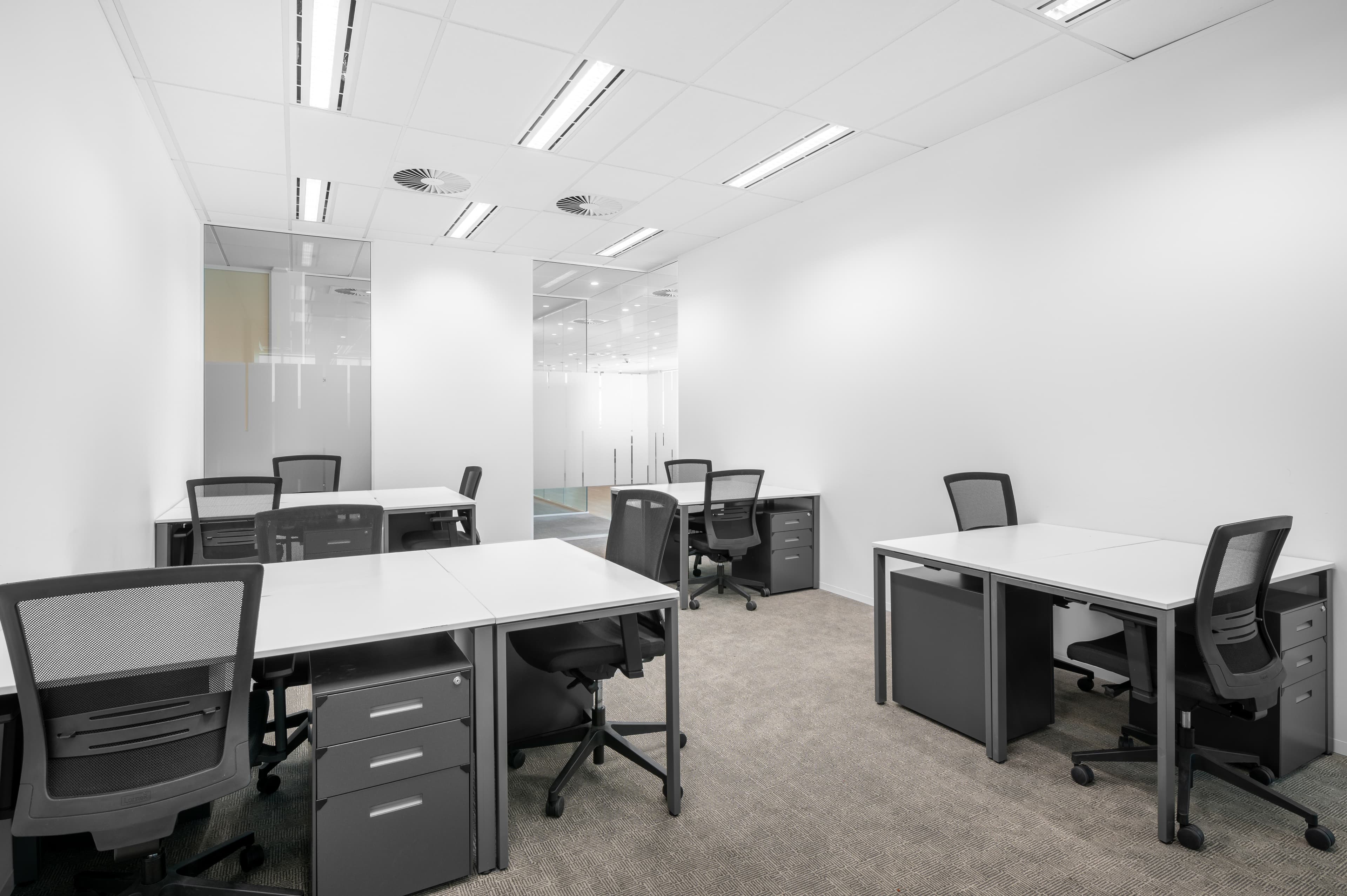 Fully serviced open plan office space for you and your team in Abu Dhabi, Al Maqam Tower 9