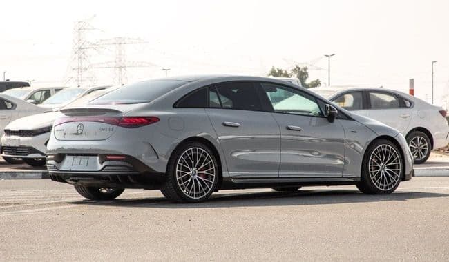 Mercedes-Benz EQE 2023 1