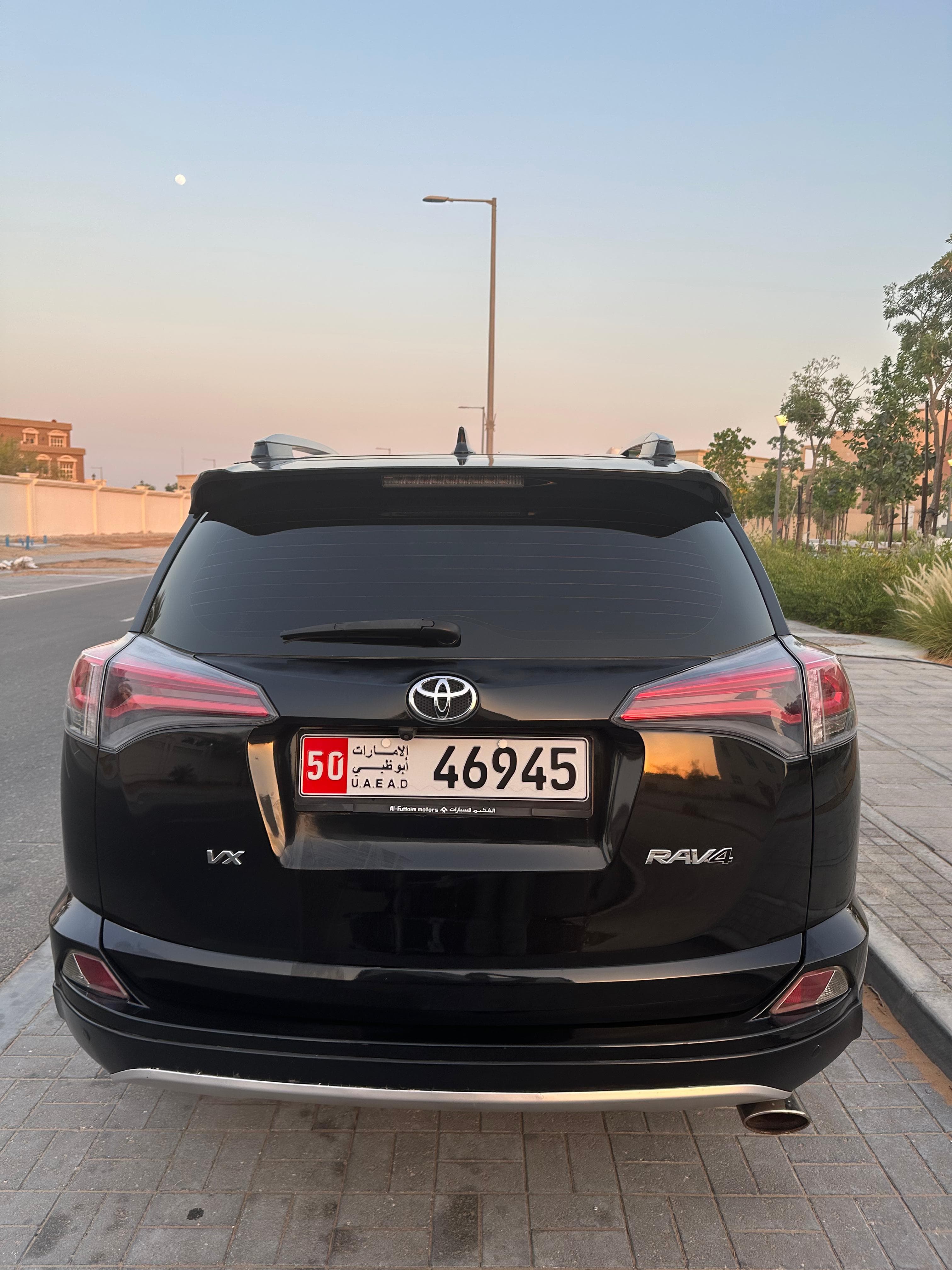 Toyota RAV 4 model 2016 1