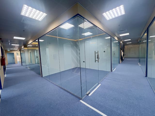 For rent fully furnished offices in Al Khalidiyah 