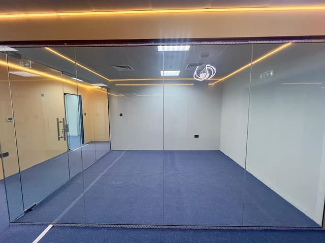 For rent fully furnished offices in Al Khalidiyah 