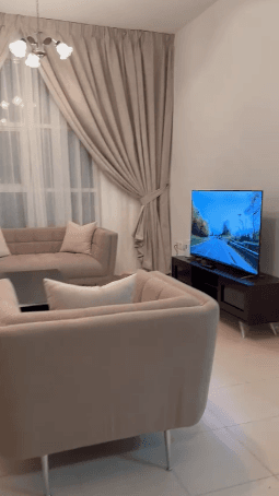 شقه للبيع بقلب عجمان 1