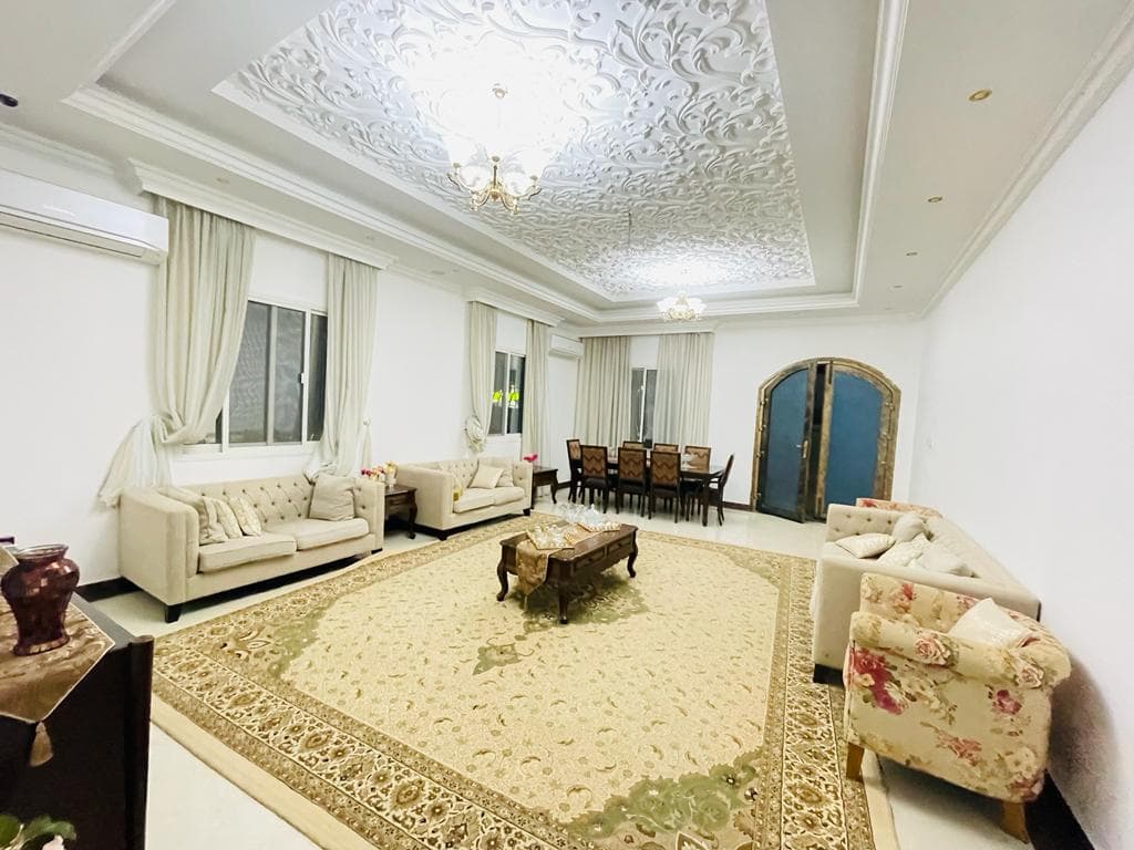 للبيع فيلا سكنية تجارية في الروضة 2 – عجمان 9