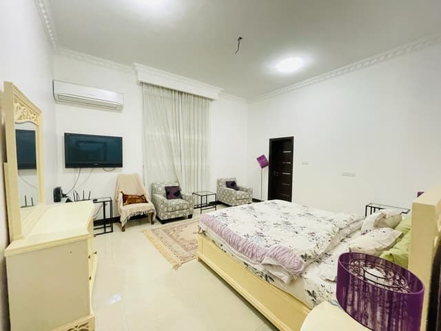 للبيع فيلا سكنية تجارية في الروضة 2 – عجمان