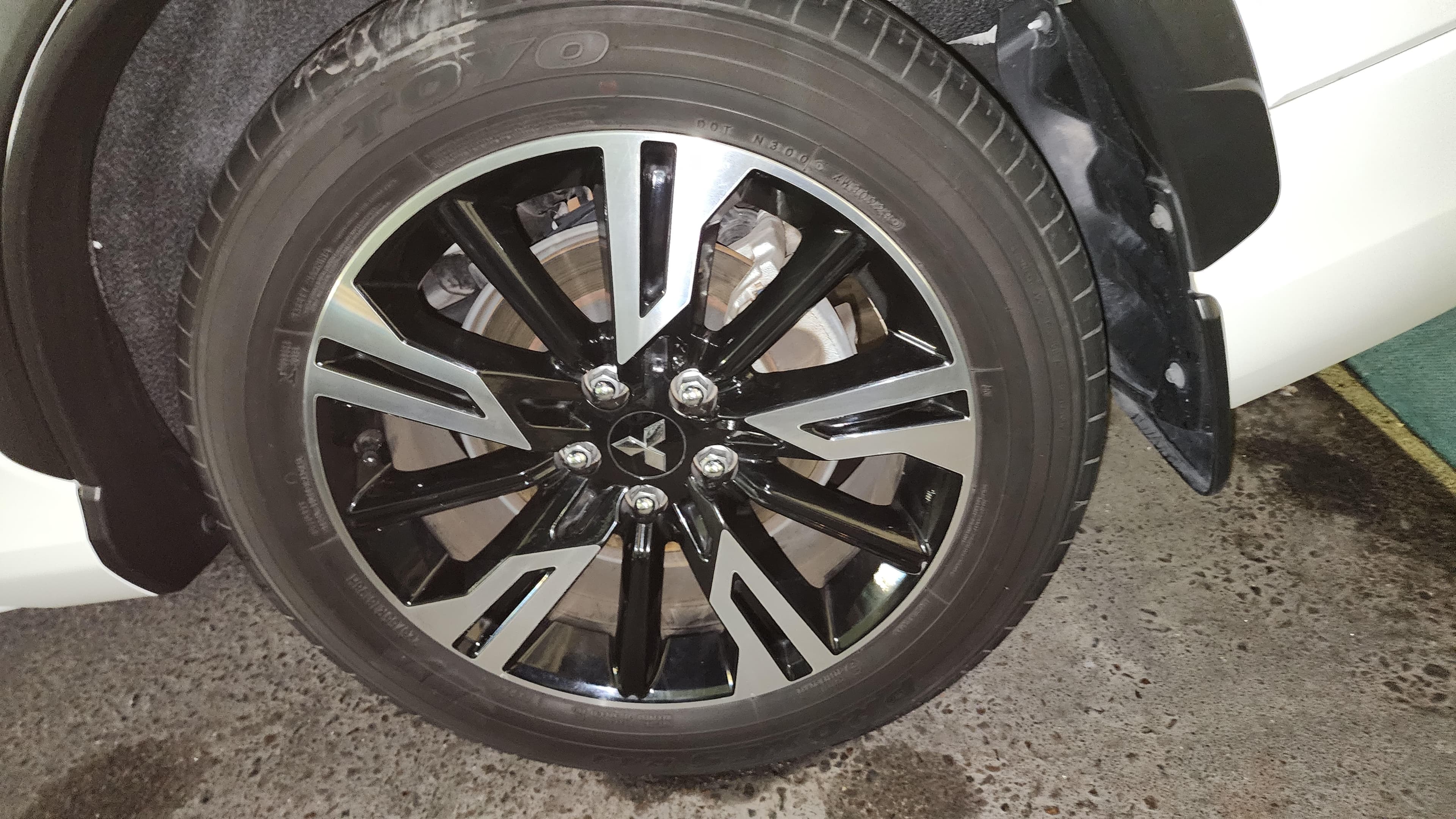 Mitsubishi Eclipse Cross 2023  2