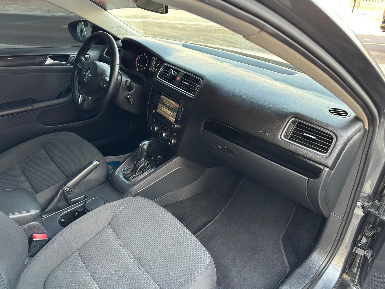 VOLKSWAGEN JETTA 2013 6