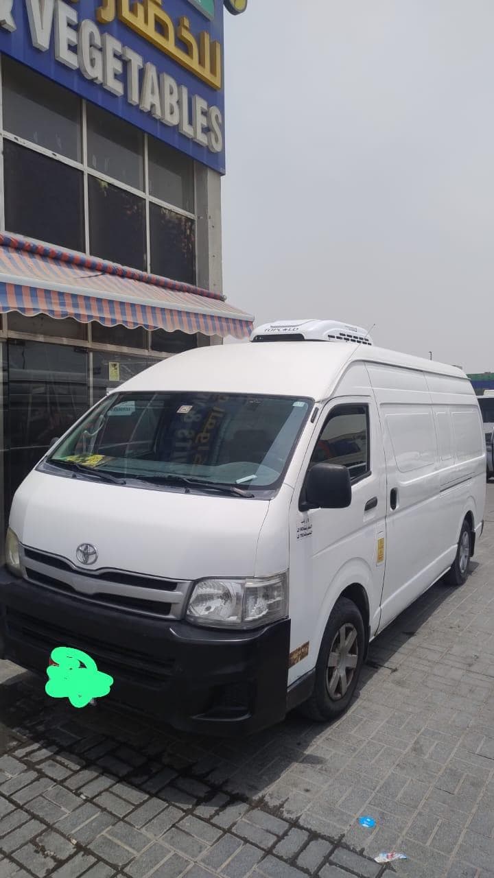 Toyota bus for sale with refrigerator in excellent condition 0
