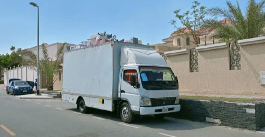 Furniture moving service   1
